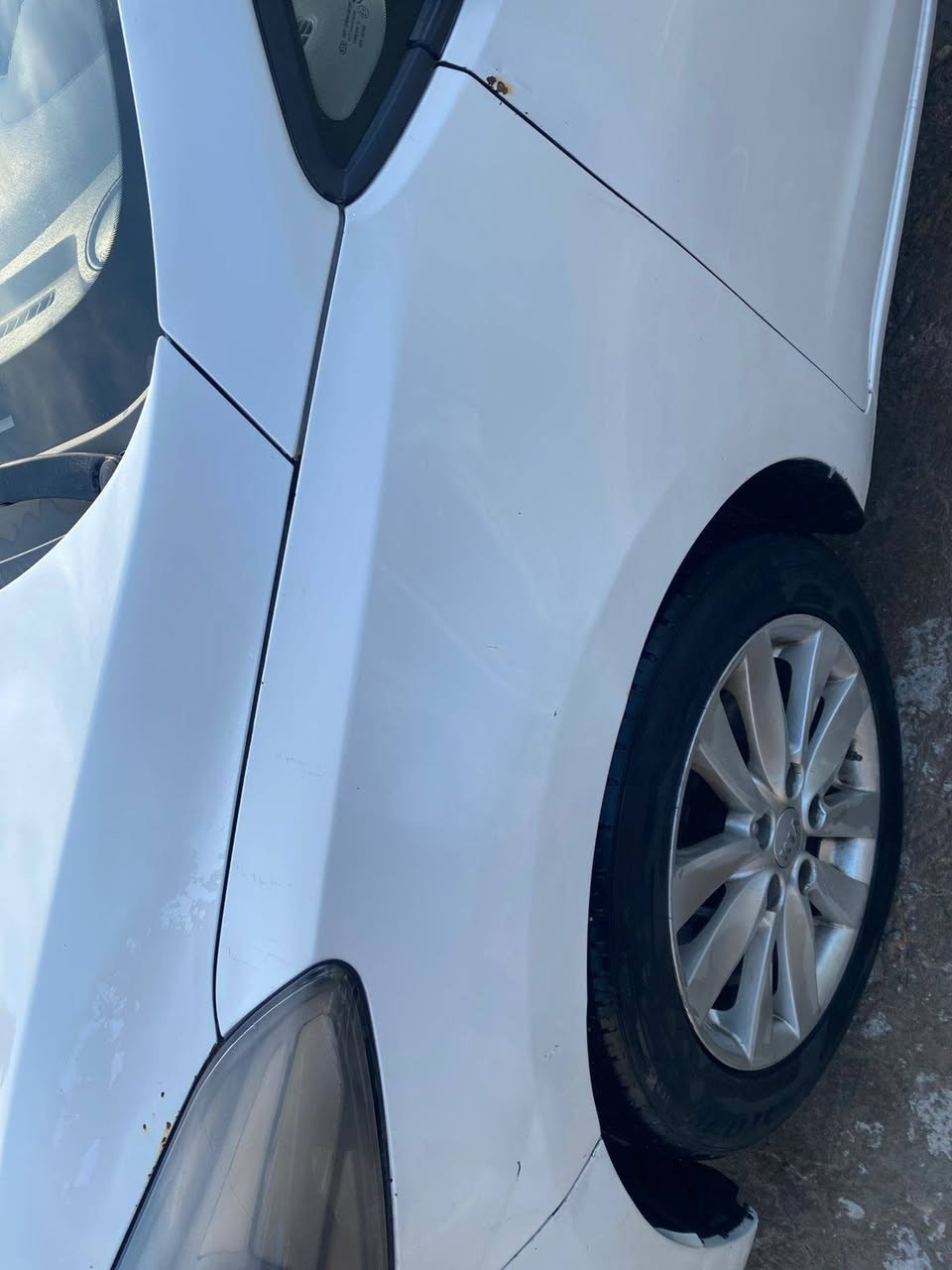 سيراتو خليجي موديل ٢٠١٦ رقم بابل مكفوله كفاله عامه من عدا جاملغ امامي مرجع بارد سياره نضيفه وحلوه بالحقيقه احلى مكينته ١٦٠٠  السعر ١٢٨ وبيه محال بسيط ***********
