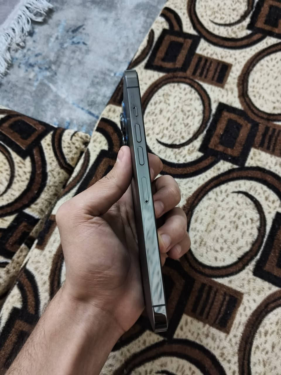 السلام عليكم ايفون 13برو ماكس نضافه مثل متشوف 100بل 100 وتر مكفول من كلشي بطاريه 81 تنسه شي اسمه صرف شحن ذاكره 256 سعر 700 راسلني لو. تخابرني وبيك خير وتدلل ***********
