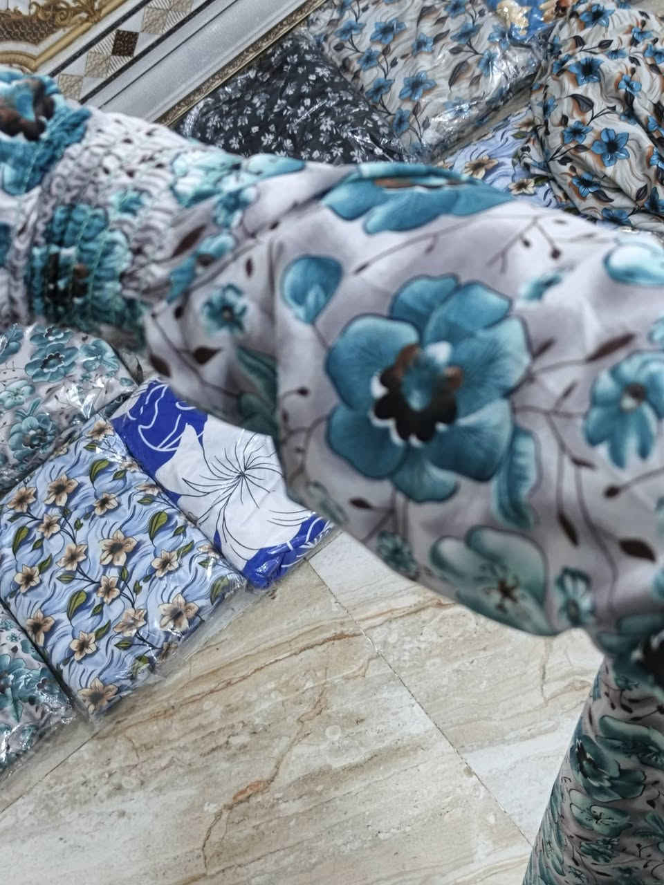 توفرت ع كثر طلب جادر صلاة الأصلي طبعن نوعيه درجة اولى وحجم كبير واللون تجنن🫣🤍 يمنة وبس النوعية الرااقية


**إذا كنت صاحب هذا الإعلان وتريد حذفه لأي سبب، رجاءا أرسل رسالة إلى الدعم الفني**