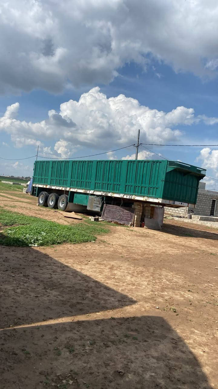 عربانه بودي للبيع 12 متر ونص ارتفاع متر و80 ثلث دناگير لعاب
السعر 75 ورقه وبيها مجال
للأستفسار *********** / ***********
