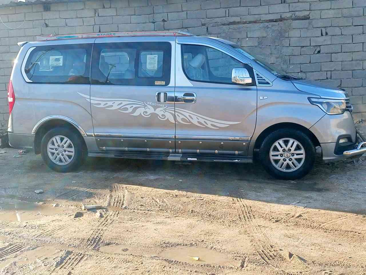 سلام عليكم ستاركس موديل 2017 أصل
سياره جاهزه من كلشي حداديه مكينه وكير
وسياره بيه ضربه بجم كدام  و باقي كفاله 
تبريد ثلج 🥶
العنوان البصره الزبير وسعر 195
انا مكلف بالنشر رقم  ***********
