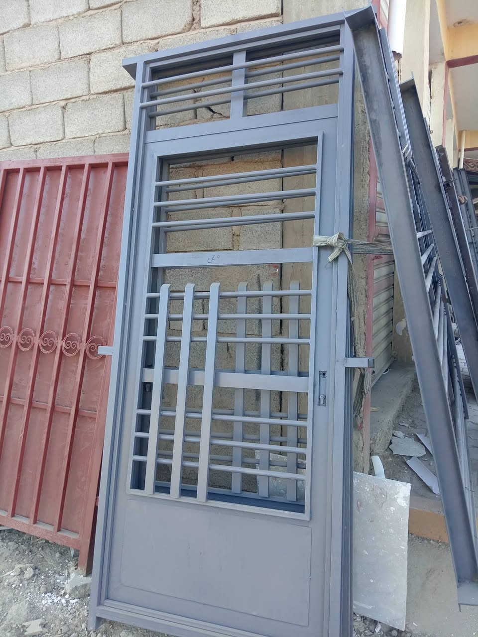 على بركة الله نبدي كل أيامنه
سكلة بيع وشراء الشبابيك والبوب المستعمل والجديد بسعار مناسبه.***********
سايدين جديد
مجاور حسينية جمال زليزل
