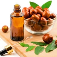 زيت الجوجوبا • معصور على البارد • للبشرة والشعر