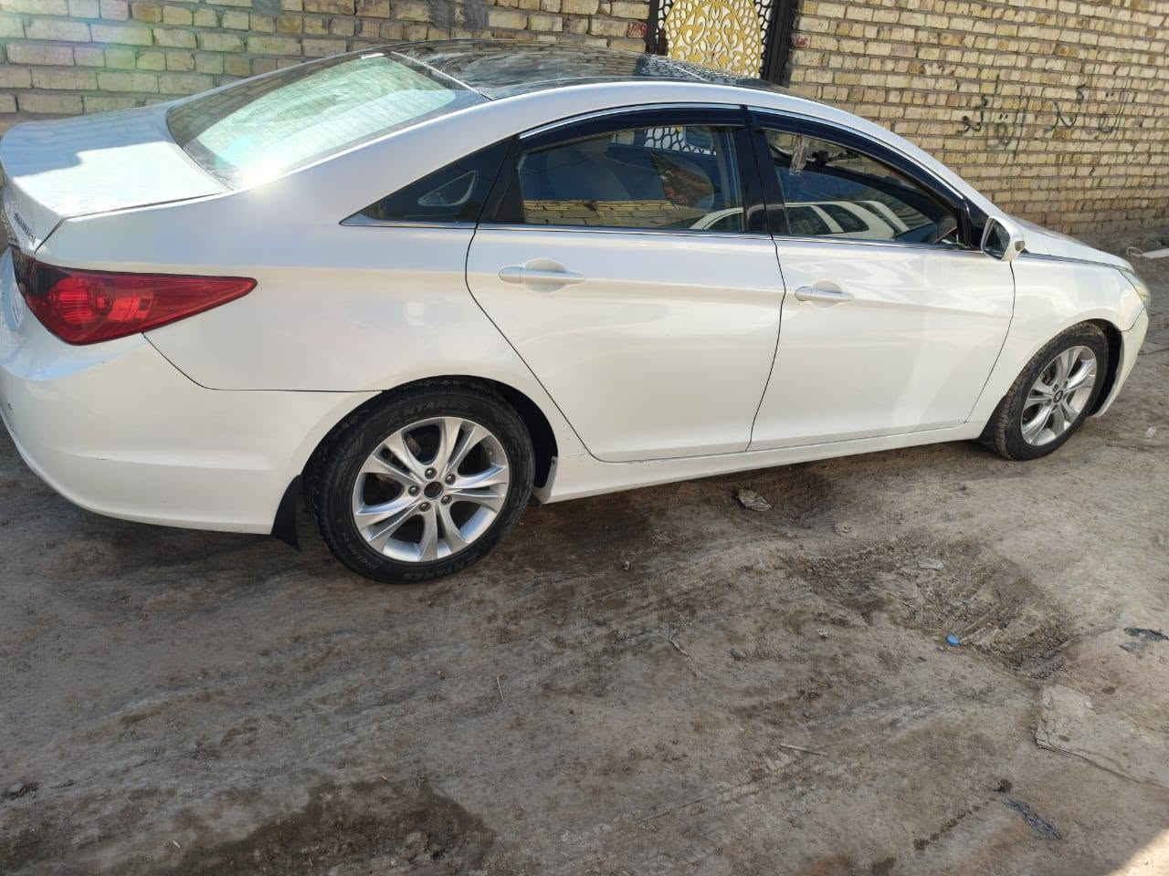 سوناتا 2011 مواصفات الشركة العامة بيه جاملغ امامي  بيه سونارموجود
سوناتا 2011خليجي مواصفات الشركة العامة بيه جاملغ امامي  بيه سونارموجود

مواصفاتها معروفة مكينة 2400 دوش 
كرسي كهرباء قطعتين تبريد تحكمات فول 
حساس خلفي 
السيارة كلش جديدة   
رقم الهاتف *********** بي وتساب سعره 116مكان بابل القاسم
