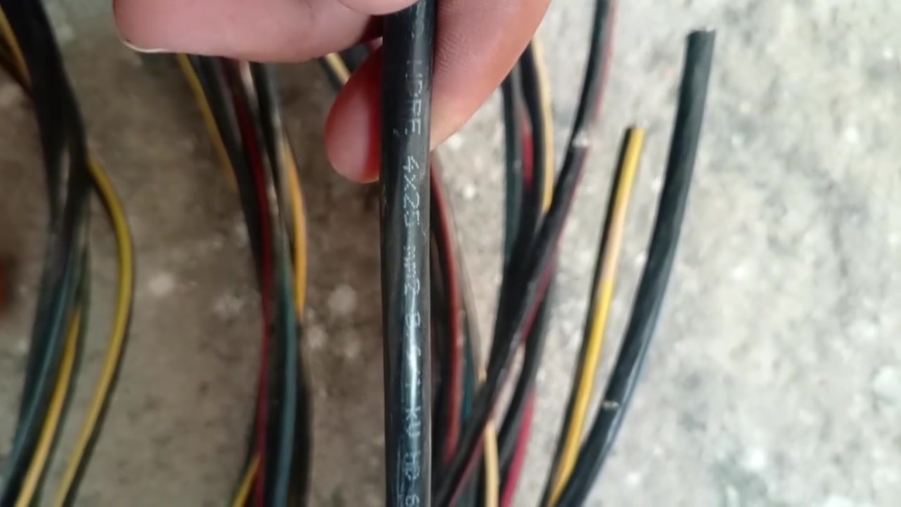 ضفيره اتريفو 4*24تركي قياسه 16متر ونص مكاني نداء ***********
