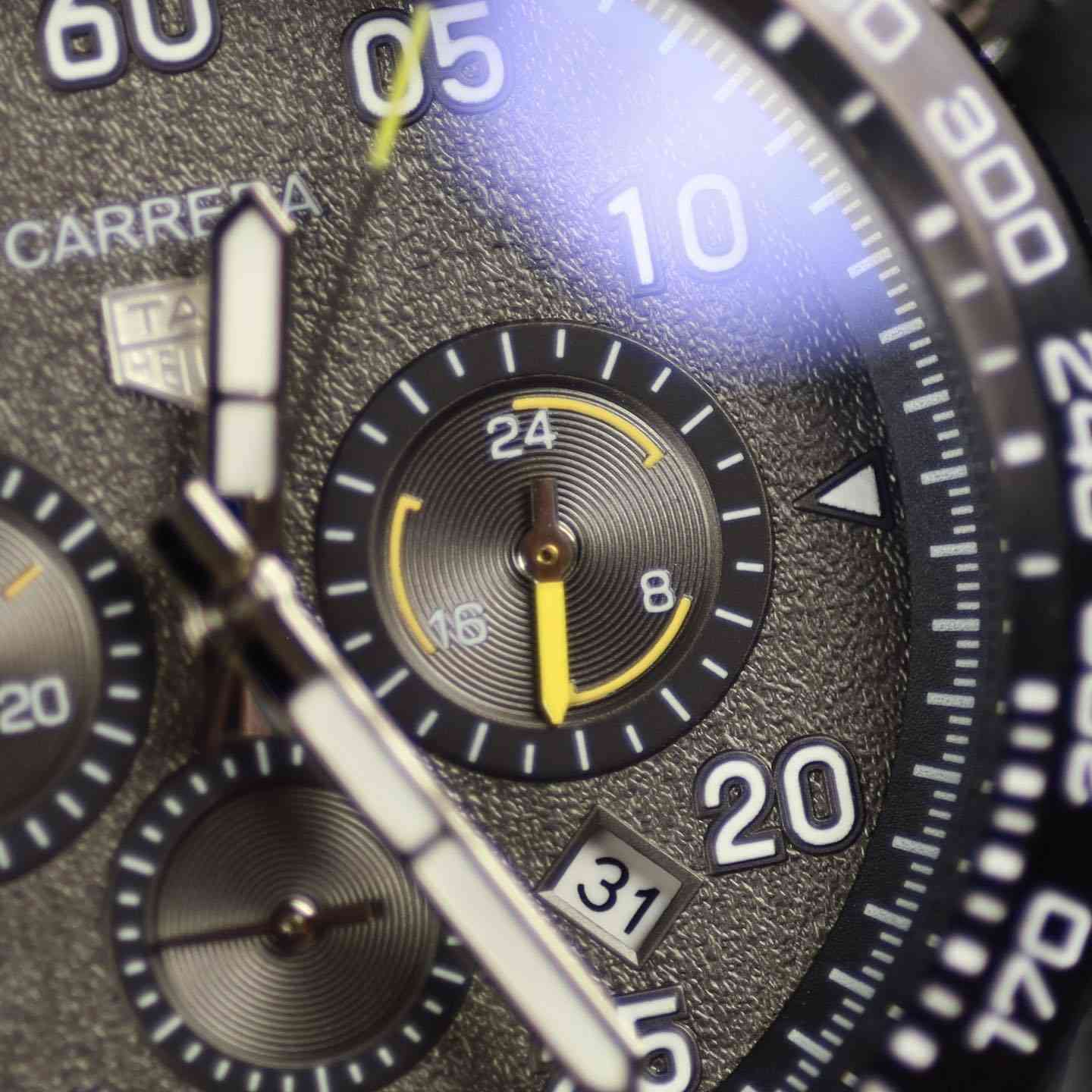 Zain_Pazaar
ساعة رجالية ماركة  CARRERA (PORCHE DESIGN)

المواصفات
.اللون فضي مطعم باللون الاسود
.المينه بتصميم حجري رصاصي اللون
.جميع السناتر شغالة
.كرونوغراف
.stop watch 
.المعدن ستيل بالكامل
.ضمان سنة
.تاريخ يومي

السعر:55.000

يوجد توصيل لجميع محافظات العراق
(التوصيل من يوم الى ٣ايام)

للإستفسار:***********
او مراسلة الصفحة
♦️التصوير داخل الصفحة تصويرنا

#ساعات #رجالي #توصيل #f #اكسسوارات #العراق #m #a #ملابس #ماركة #tiktok #instagram #fashion #facebook #تجميل #أناقة #هدايا #هدايارجاليه #هدايامميزة #ضمان #hublot #followforfollowback #explorepage #ex #explore #share #like #instalike #save #money
