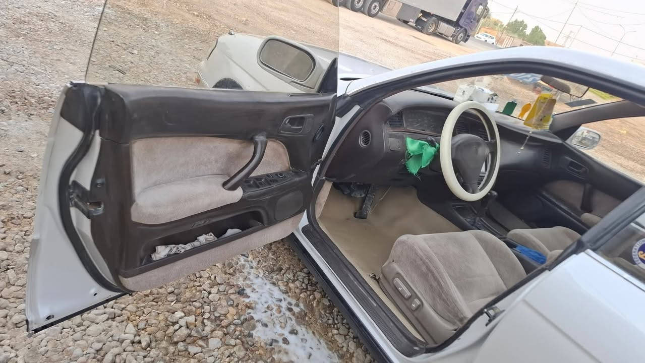 السلام عليكم
بطه فصل لون لؤلؤي 

موديل 1994

سياره كفاله عامه لاضربه لاخياس لانقل جثه مكفوله من العيب الشرعي

محرك مكفول 

كير مكفول

 حداديه جديده 

سياره باسمي مداور ثاني يوم 

تبريد شغال ثلج 

مري شفط 

غرفه جديده 

دشبول جديد 
كشنات كهربائيه ثنين
كهربايات كلها شغاله مانقصها شي 

سعر 78 

مكاني دوانيه 

***********
