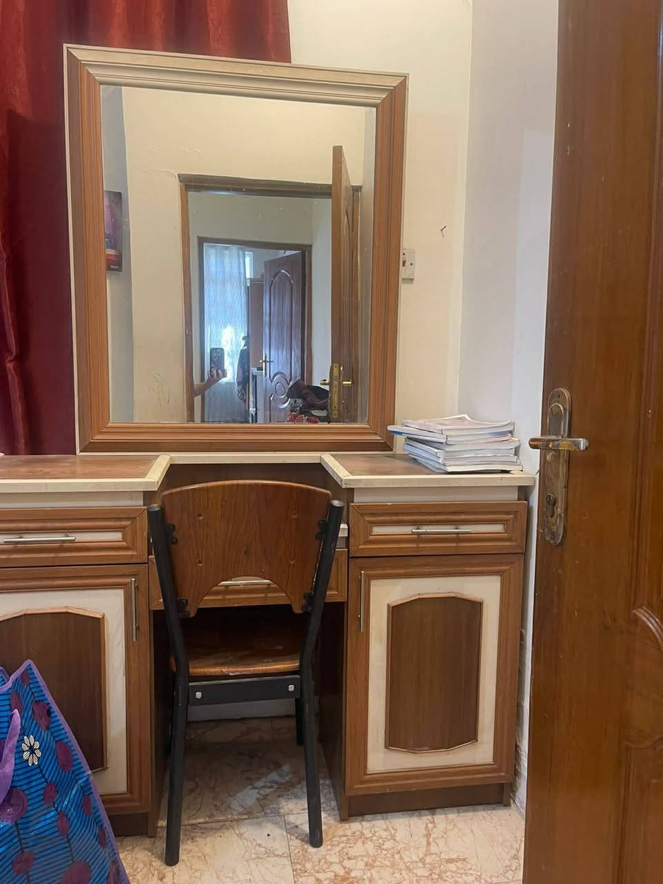 غرف تركيه عدد ثنين للبيع ام نفر وام النفرين وكاونتر للبيع عنوان بغداد الغدير سعر خاص


**إذا كنت صاحب هذا الإعلان وتريد حذفه لأي سبب، رجاءا أرسل رسالة إلى الدعم الفني**