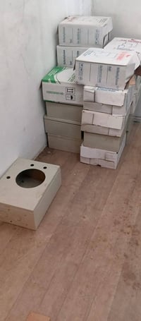 للبيع العدد/٤٠٠/قطعه بورد/٣٠في ٤٠/السعر ٤٠٠٠/آلاف القطعه /للاتصال والا...