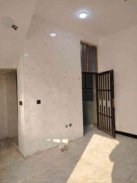 #يعلن_مكتب_ #التساهل_مقابل_قرية_لغدير_عمود282_مباشر بشارع المطحنه
***********
#بيت_50متر_
#بيت_طابو_زراعي_سند25

#سعر_18مليون_وبيه_مجال  

بناء حديث
غير مسكون
بناء ممتاز جدا 

عنوان لبيت النجف 
# مقابل قريه الغدير شارع المطحنه
يحتوي لبيت على+ غرفه1+صاله +مطبخ +صحيات
***********وتساب
