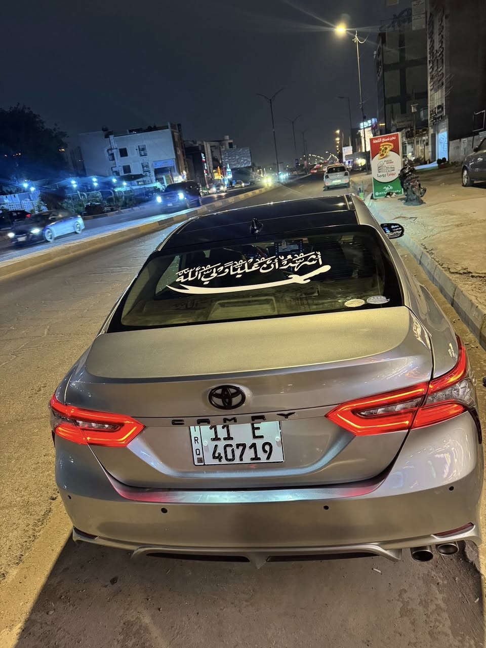 السلام عليكم .. كامري موديل 2021 XSE فول 1/1 وارد امريكي وصور الحادث مرفقة بالمنشور  بصمة تشغيل كراسي كهرباء 4 كامرات رادار امامي وخلفي وجانبي كشنات جلد تدفئة وتبريد بالكشنات شحن واير ليس تبريد قطعتين حساس امامي خلفي تدفئة بالستيرن سايد بريك بصمة سستم سماعات jBL مكينة 2500 وبعد هواية مواصفات اخوان سيارة كير مكينة صدر كلة بشرط  ماشية 64 الف مايل .
السعر 173 ورقة وبيهة مجال مكاني بغداد المنصور  .
سيارة رقم بغداد معوقين شرط الوكالة 
حادثها كما موضح بالصور صبغ جاملغات خلفية وقبق صندوك
اتصال ***********
  واتساب ***********

