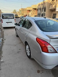 نيسان فيرسا 2019 تدفئة تبريد تحكم ستيرن ماشية ٧٢ الف سيارة نضيفة وحلوة...