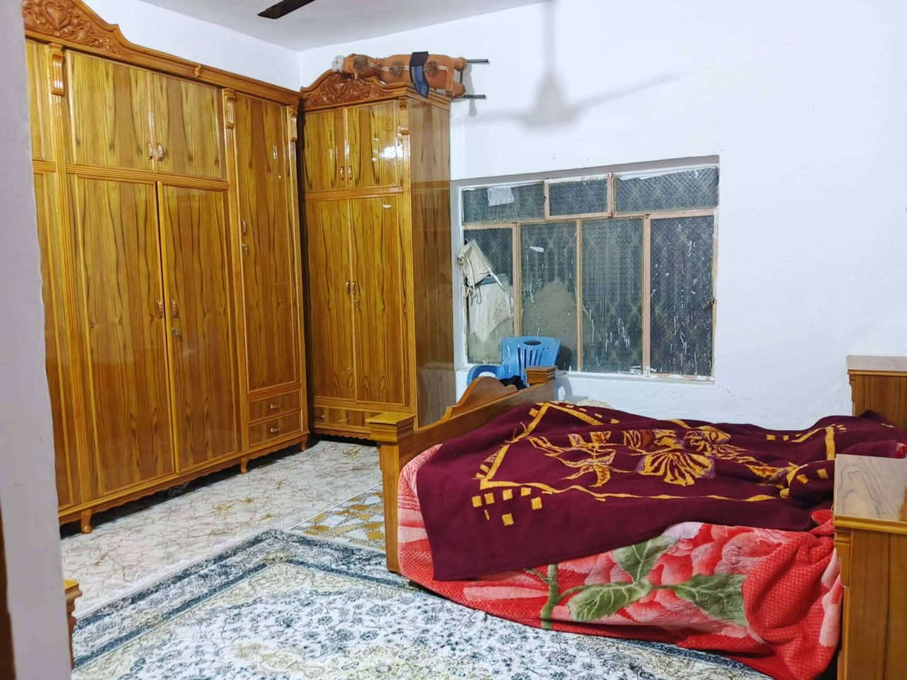 سلام عليكم بيت للبيع تبلغ مساحاته250 متر مع ارض اربع دوانم ونص المكان كربلاء طويريج البيت ع شارع متوفره جميع الخدمات وبيه ثلاث حدائق سعر 460وبي مجال


**إذا كنت صاحب هذا الإعلان وتريد حذفه لأي سبب، رجاءا أرسل رسالة إلى الدعم الفني**