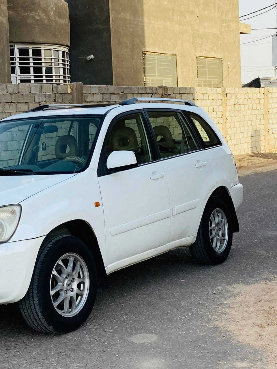 السلام عليكم للبيع تيكو كفاله من الضربه والصبغ موديل 2011كير ومحرك كامري ابو الجف كفاله تخم تاير جديد حدايه جديده كهربائيات كلها شغاله لايت زنون فتحه سقف شاشه كشنات جلد السعر48وبيها مجال الاستفسار *********** مكان بابل المسيب
