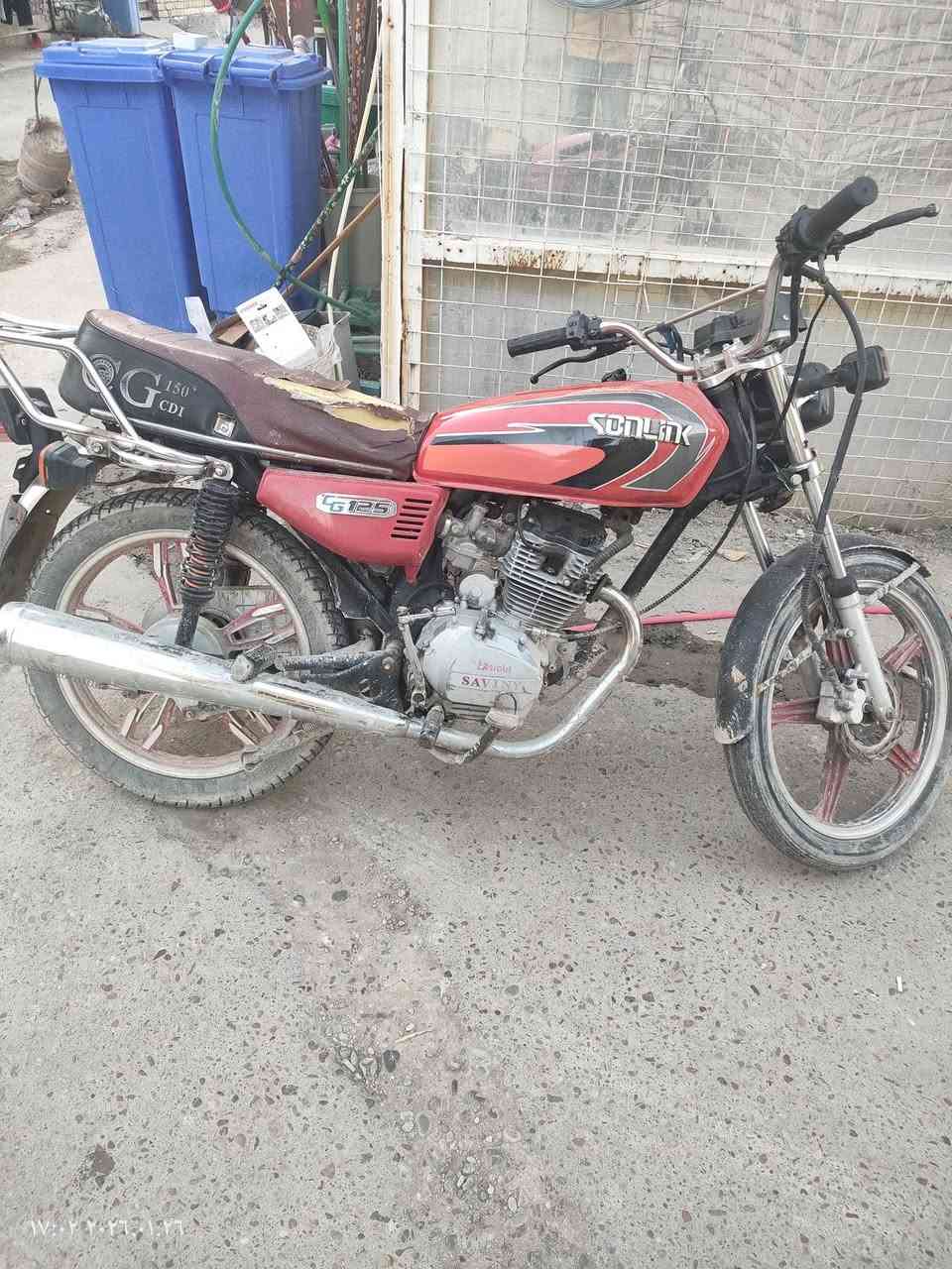 من رخصت الادمن دراجة ايراني سيفان للبيع كايمة رادلهة بس تجفيت موديل 2020 ارواق كارتونية السعر 325الف وبيها مجال العنوان شارع الجزيرة السياحية قرب منطقة بوب الشام الرقم ***********
