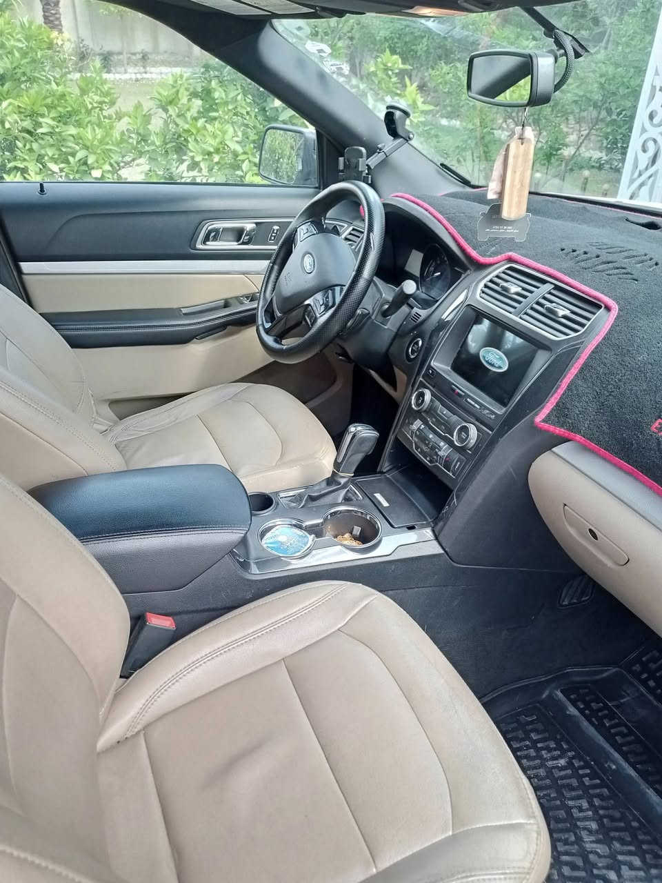 ‏للبيع أو مراوس بفورد اكسبلورر لمتدد 2020 و فوك 
‏فورد اكسبلور  2017
‏المواصفات XLT
‏محرك 6سلندر  
‏بصمة  تشغيل وبصمة ابواب  
‏تشغيل عن بعد
‏كامرة دوارة 
‏تحكمات ستيرن فول
‏اشاير بالمرايات جانبية 
‏7 راكب
‏كود ابواب 
‏شاشة كبيره
‏حساسات امامي وخلفي
‏كراسي الامامية كهرباء وتدفئه
‏استيرن تدفئة
‏صندوق كهرباء
‏تبريد 3 قطع امامي وسطي وخلفي 
‏منافذ AUX مع منافذ USB 
‏تدعم اندرويد Auto
‏السياره ماشيه 79,000 ميل
حادثها موضح بالصور 
السعر 158 وبيها مجال بسيط 
مكانها الانبار الفلوجه 
متواجد ماسنجر 
واتساب على الرقم ***********
‏
