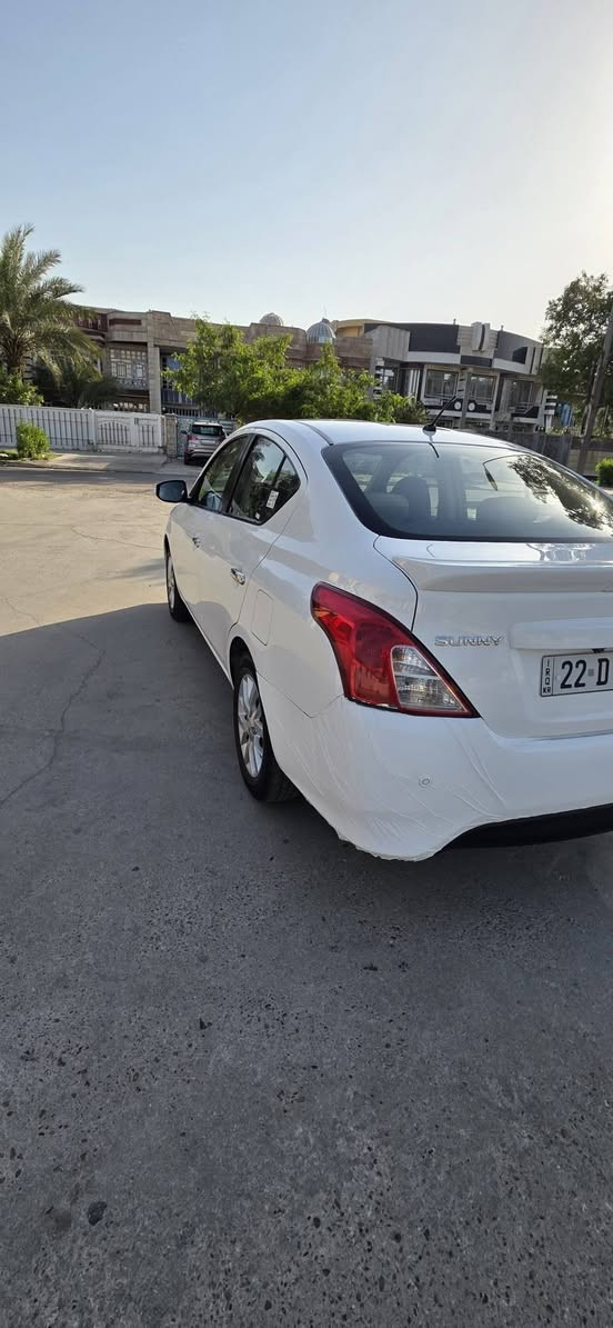 السلام عليكم للبيع نيسان سني موديل 2023 رقم اربيل تحويل مباشر سياره فول بصمه تشغيل بصمة بوب  مري شفط انضمة التبريد بيانو كاملة السيارة من كل نواحي ماشية 47 الف  بيه فقط بارد بل جاملغ الخلفي  ع كد اصبعين رايده 125$  وبيه مجال قليل مكاني بغداد *********** غير متواجد على الفيس
