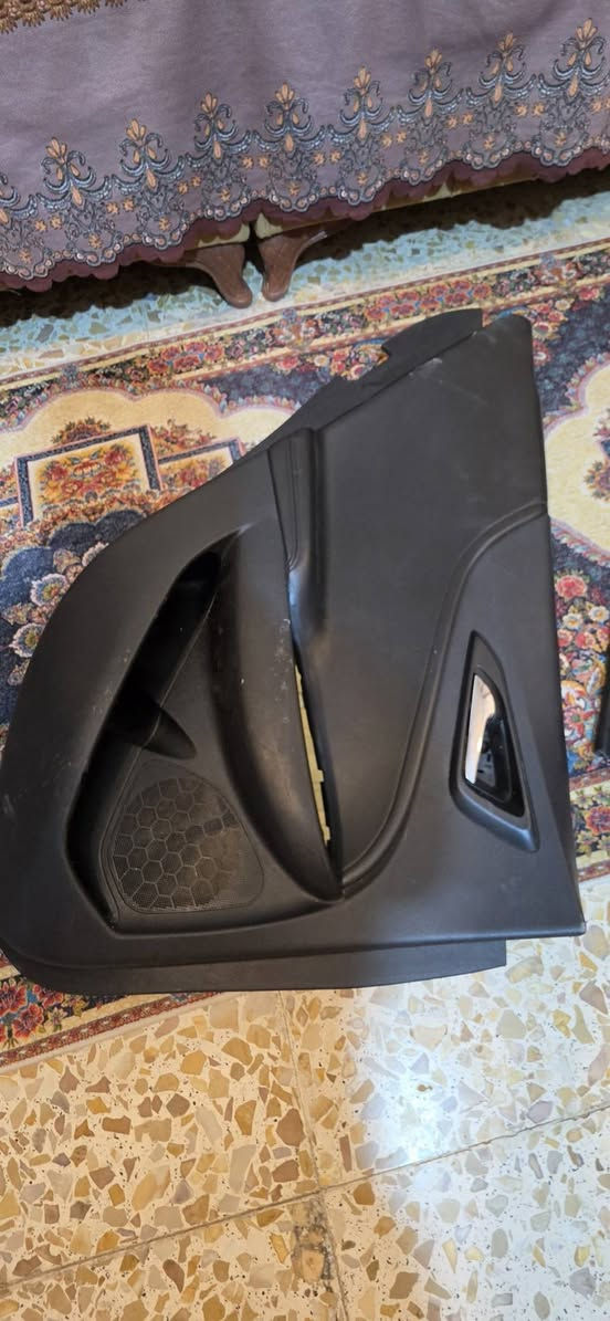بطانة باب ماليبو ٢٤ خلف باب السائق مع كنترول جام مع سماعه مع كفر جامه نظيفات قيم واخذ بالي يرضي الله ***********
