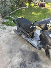 للبيع متروكه دراجه دراجه نقصه كابريتر وتشتغل كايمه بدايه للبيع مكاني ح...