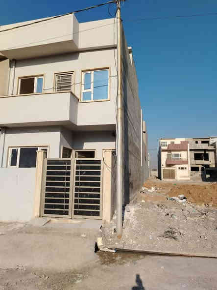 دار للبيع مساحة ٩٢م واجهة ٦ الا ربع   في هيما ستي الثانية جمعية الحدباء كارت بلدي بسمي طابقين كامل صحيات بالطابقين  ثلاث غرف صحيات  السعر المطلوب ٨٨ مليون وبي مال بناء حديث فارغ غير مسكون موقع البيت قريب على شارع ١٢ رقم القطعة ٣٦٨
للاستفسار الاتصال على الرقم ***********
