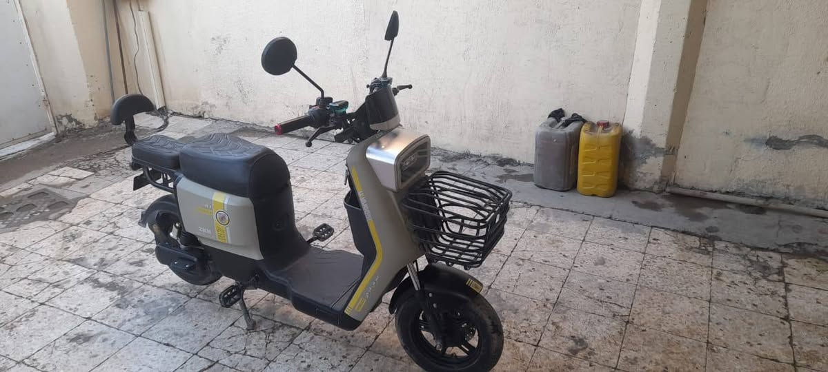 سلام عليكم دراجه شحن للبيع 5بطاريات مااماشي شي قليل كفرات كلا جديد اشاير شغالات المكان بعقوبة التحرير السعر 600وبي مجال الرقم ***********
