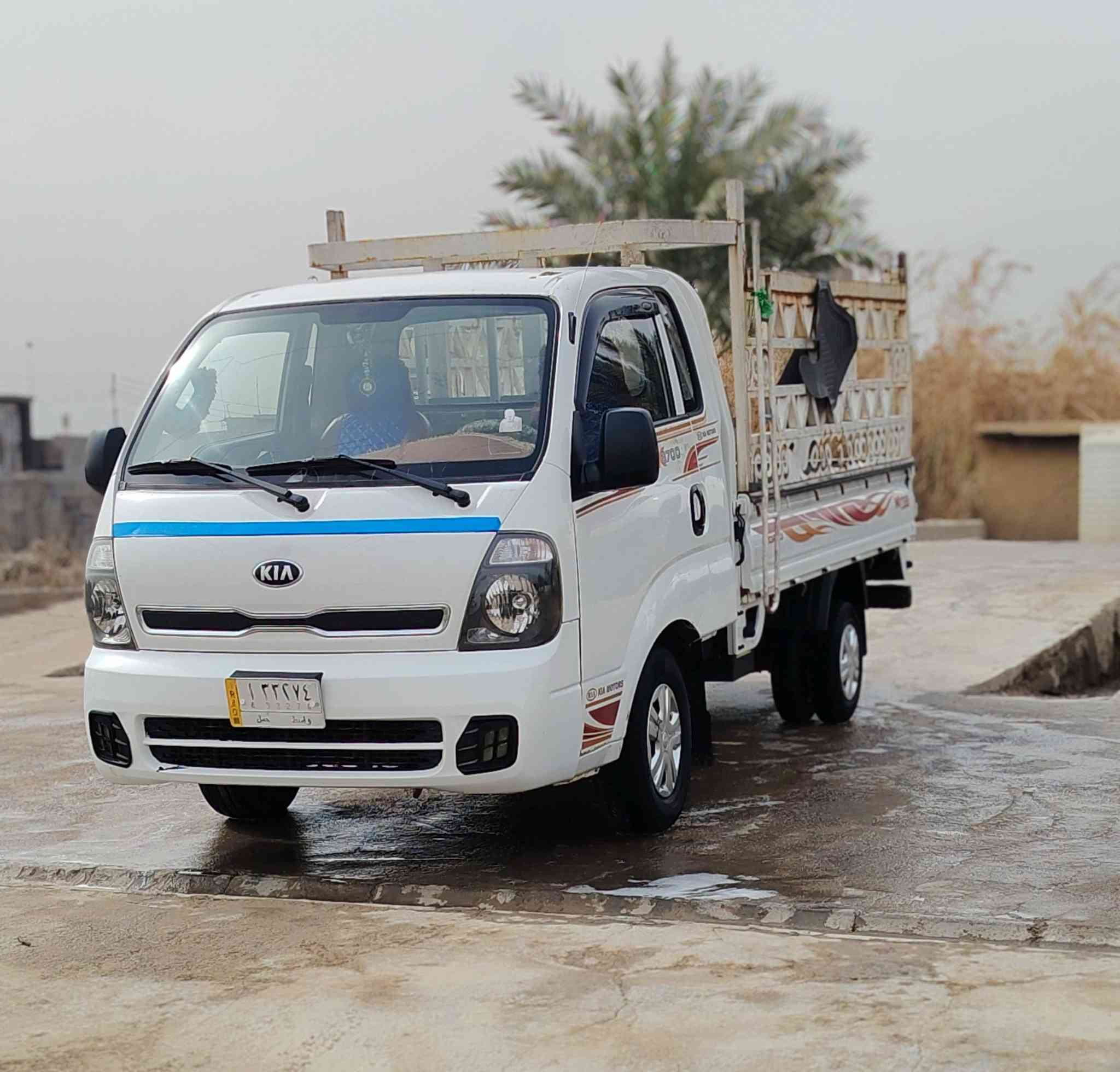 سلام عليكم 
سياره جاهزه خير من الله مكفولة كفاله عامه رقم واسط بدون محجر
عنوان بغداد سعر 113 =***********
