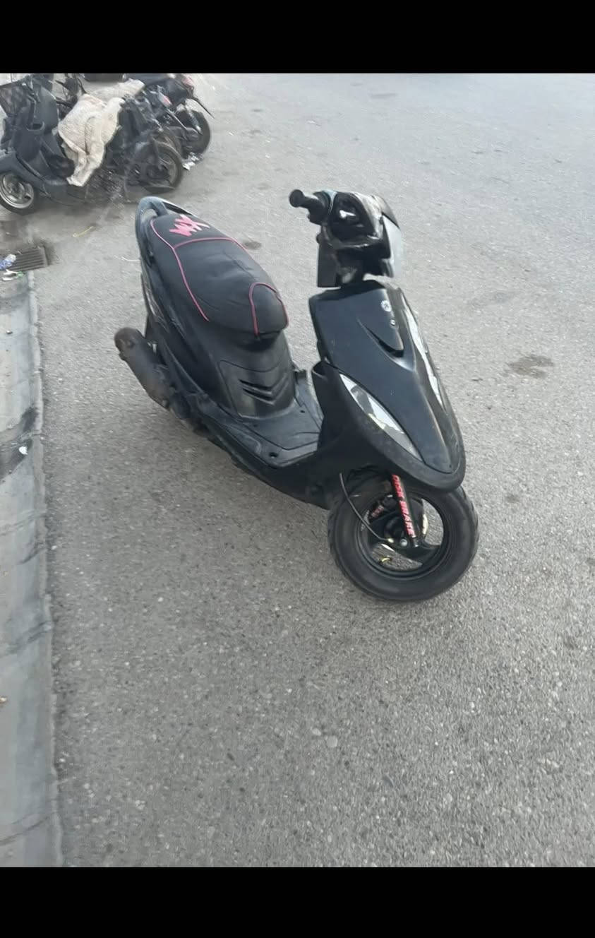 ماكس عدله للبيع مال رمبه بوشه49 بلادي المحرك نضيف كفرات بلادي الدراجه كامل بس يحتاج سائق. الشراي يخابر
750 بي مجال. ‭0773 534 5025‬
