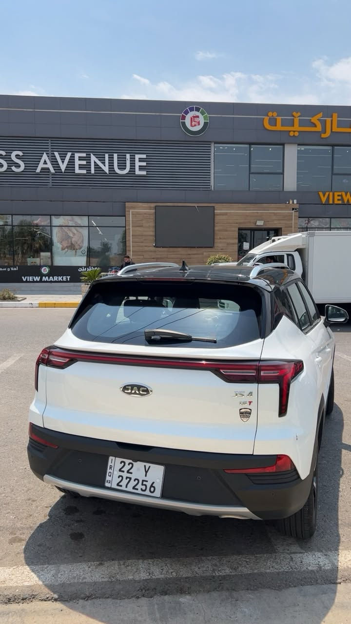 سلام عليكم 
jac جاك 2025
محرك 1.5Turbo
سيارة بعدها زيرو وبعدها بضمان الشركة مكفوله كفالة عامه من الزلغ وبيها صيانة محرك وكير من الشركة ٦سنوات مجاني مع تبديل دهن سنتين كذالك مجاني من الشركة 
سيارة تو كلر  وسيارة بأسمي ثاني يوم احولك او تريد بس وكاله ماكو اي أشكال وبيها هزه وفحص فول مواصفات وكشنات جلد

مـواصفـاتها 
١- أشاير مري وشفط 
٢- حساسات أمامية وخلفية وجانبيه
٣-٥كامرات ٣٦٠ درجة
٤-مثبت سرعة 
٥- كاربلاي مع اندرويد 
٦-كشنات كهرباء 
وسعرها ١٣٠ وبيها مجال للطيبين


**إذا كنت صاحب هذا الإعلان وتريد حذفه لأي سبب، رجاءا أرسل رسالة إلى الدعم الفني**