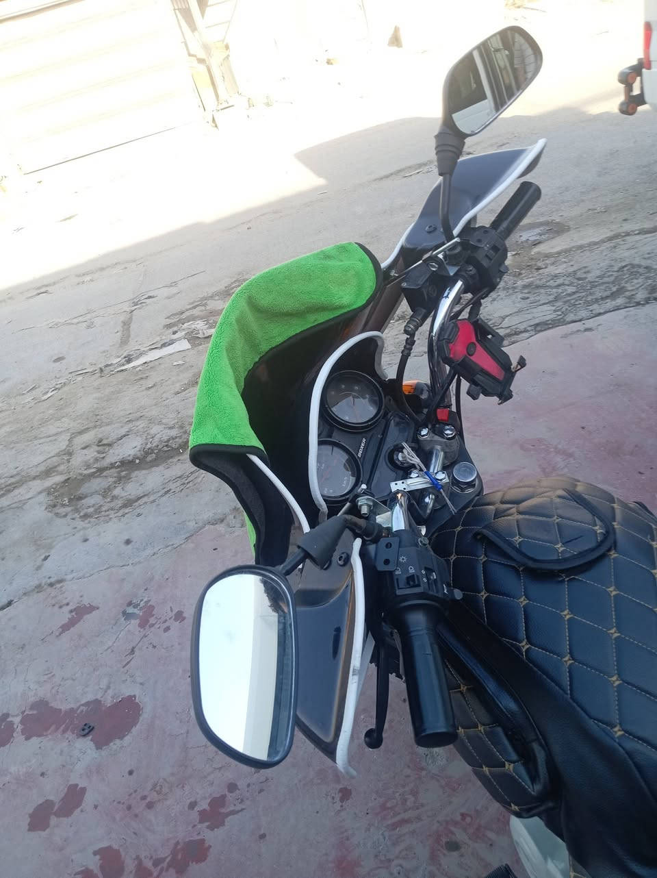 سلام عليكم شباب دراجه بوكسر مديد 23 جبلي دراجة خير من الله وصوت لمحرك يخبل سلف هندر بكل وكت دراجة تخبل بيه لايت زنون ثلجي إشارة دشبوله كله كامل تنكر وتطلع للشغل أوراقه ضايعه اكفلك سرقه عشاير سعر 500قفل واتساب *********** ورصيد عنواني بغداد مدينة خاص مارد
