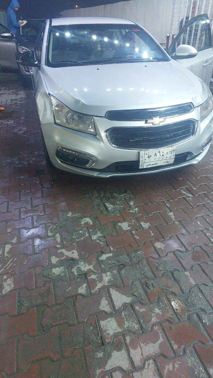 سلام عليكم
كروز خليجي مكينه ١٨٠٠ ايكو تك
بيهه صبغ باب السايق وجاملغ امامي جهت السايق بدون دواخل بدون تبديل وبيهه طخه بل جاملغ العكس السايق 
صدر جديد امامي خلفي تبريد منضومه كامله مابيهه نقص جاهزه
***********
السعر ٨٢ وبيهه مجال 
عليهه غرامه ٩٠٠ الف ينزل من سعرهه يعني  (6) ورقات
