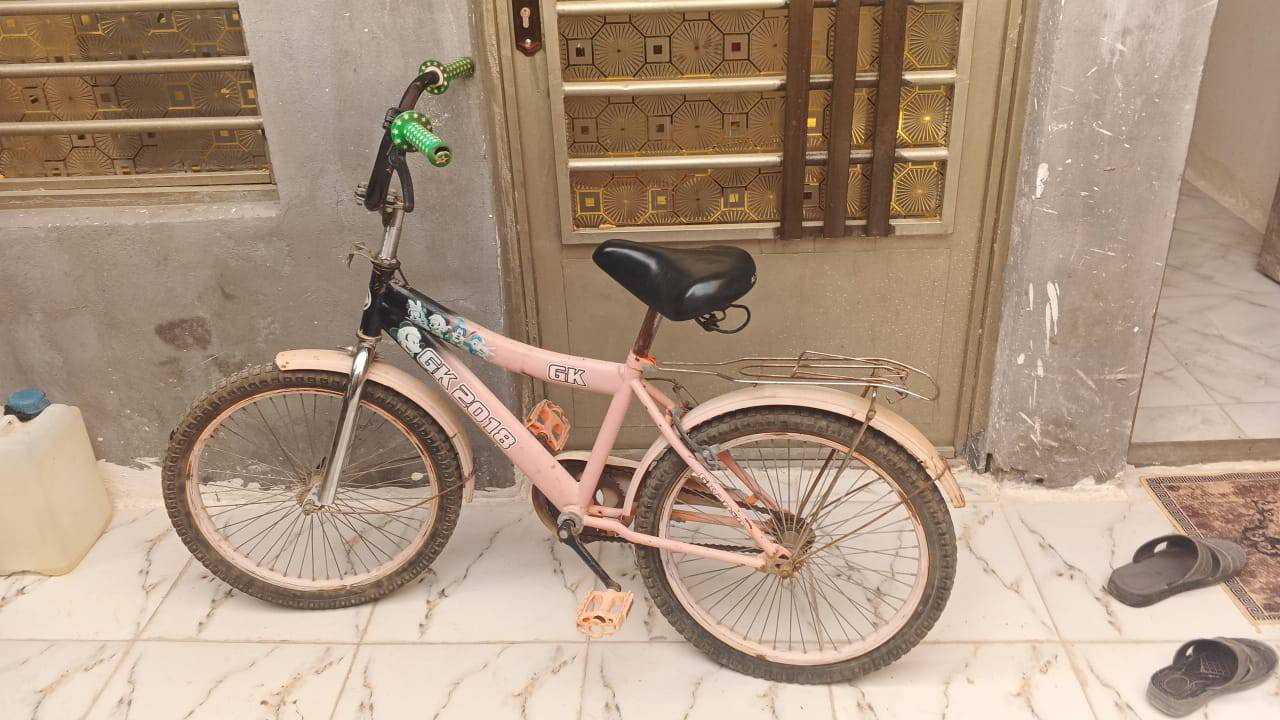 الواحد ب15 والباسكل الوردي ب25


**إذا كنت صاحب هذا الإعلان وتريد حذفه لأي سبب، رجاءا أرسل رسالة إلى الدعم الفني**