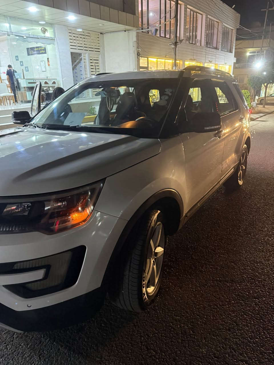 السلام عليكم ورحمة الله وبركاته 

Ford Explorer 2017 XLT فول عدا سلايد سونار ويه الصور 

مكينه ٦ سلندر ٣٥٠٠ دبل اكسل 4*4 

٧ راكب تبريد مركزي 

كشن كهربائي قماش

بصمه وتشغيل عن بعد 

شاشه كبيره كاربلي وكامره 

حساسات خلفيه وامامي 

سنويه ورقم وهزه وفحص مرور كله جديد بسمي 

مكانها سليمانيه 

للاستفسار والتواصل عالخاص او واتساب 

٠٧٧٠/٠٠١٠/٦٤٥

٠٧٥٠/٠٠٤٦/٥٣٥

158$ السليمانية, العراق
