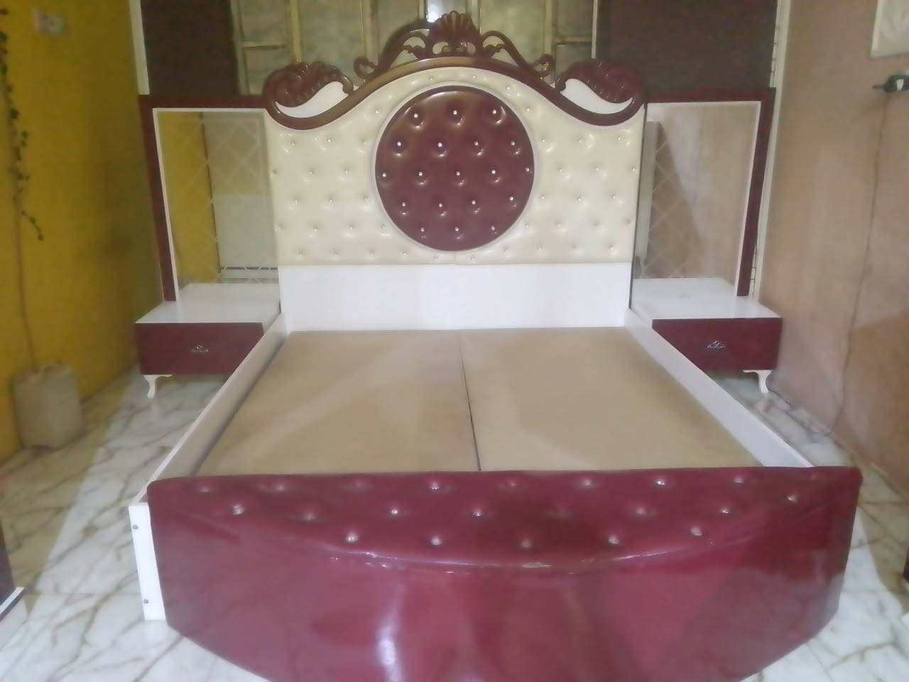 غرفه نوم تركي
للبيع السعر الاتصال على الرقم 
***********
