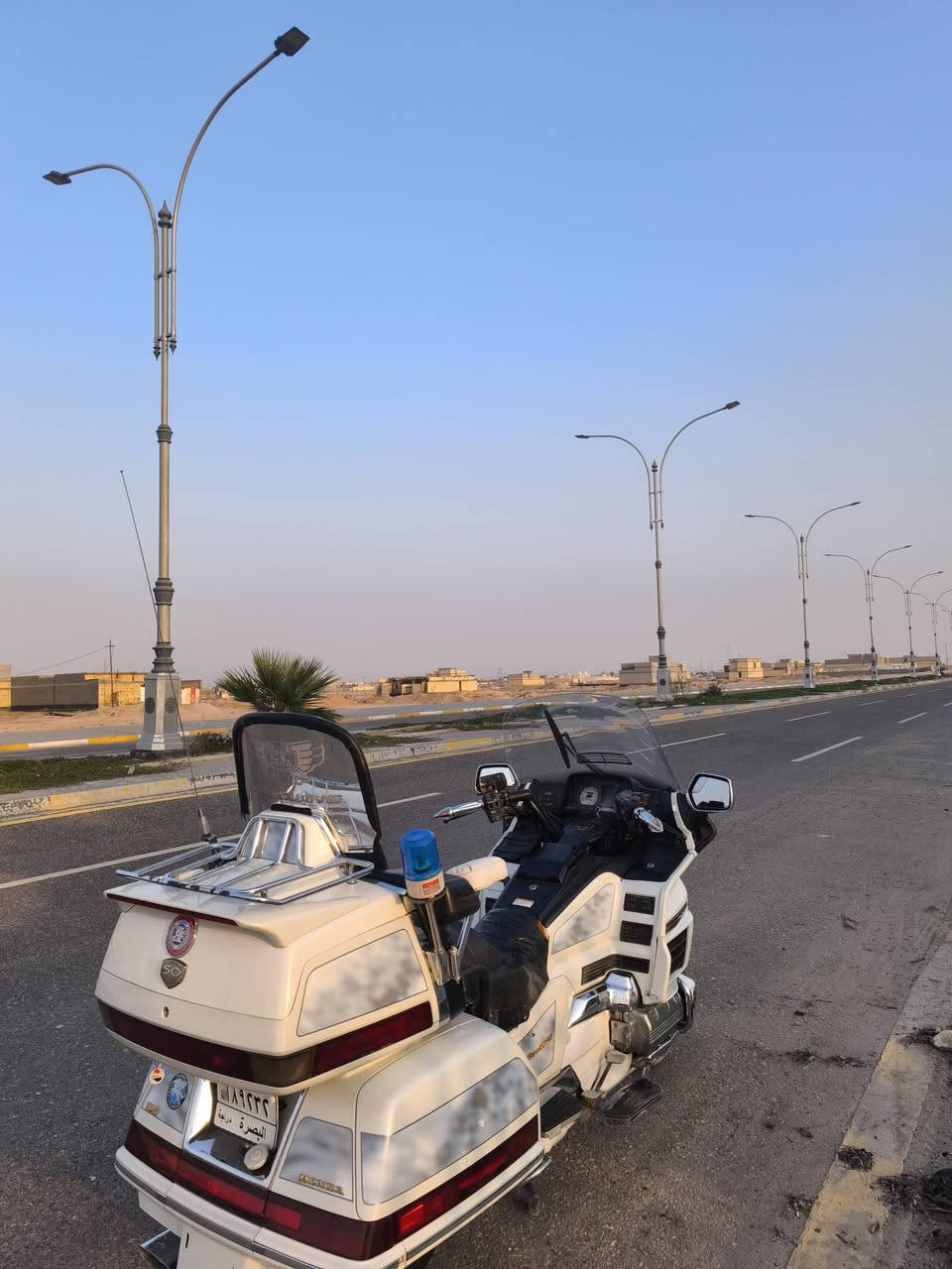 موديل 2000وارد يابان ام الماسحه رقم بصره ماشيه 25 الف 
ضفيره بلاديه مابيهه اي جطل سعرها 48 بيها مجال  مكاني بصره
***********
