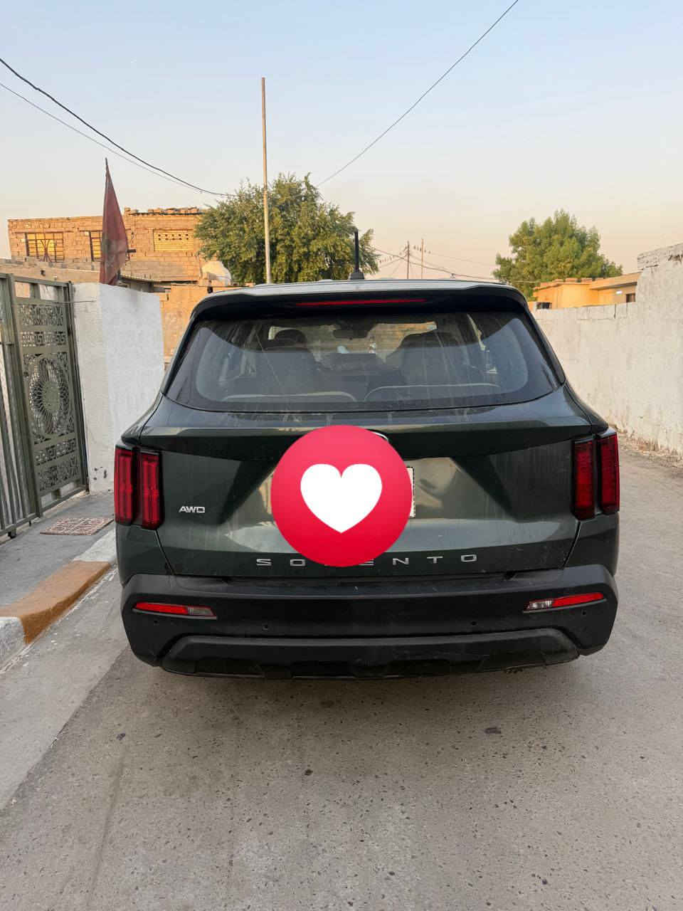 سلام عليكم سارنتو لبيع مموديل ٢٠٢١ بيه ٣ قطع صبغ جديدة شراي يدك على رقم  ***********
