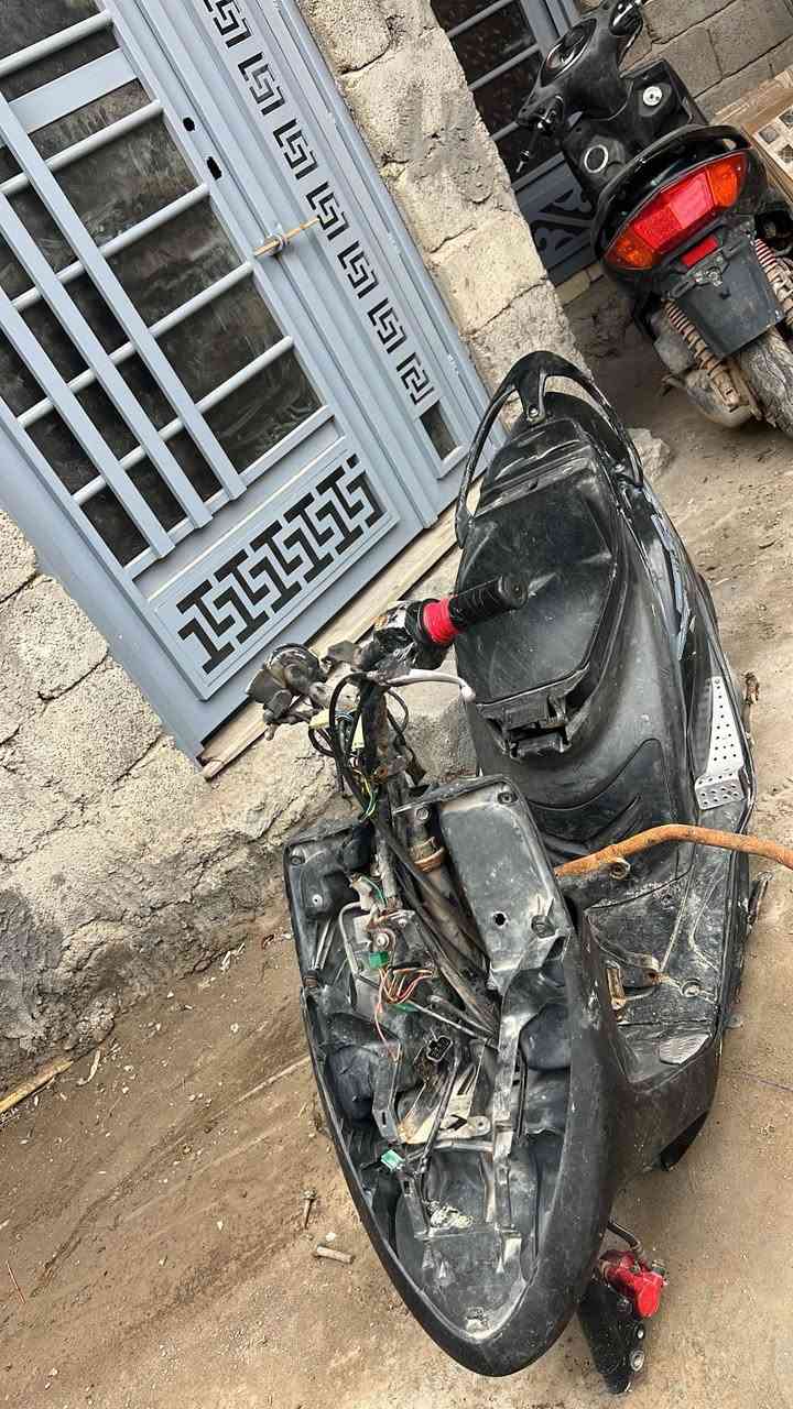 شاصي عدله وداخلها كامل بلادي ***********
