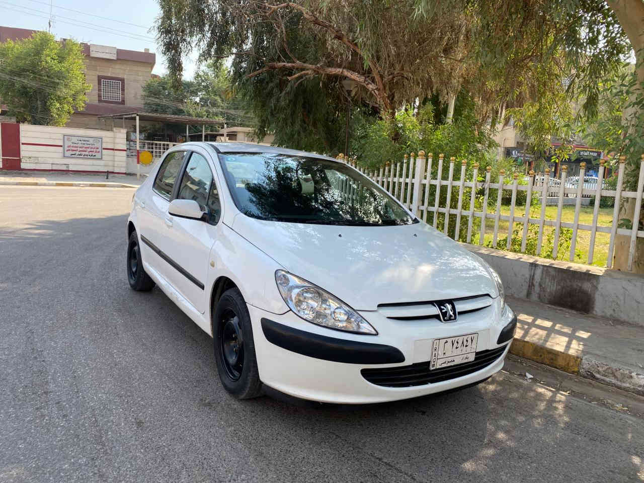 سلام عليكم بيجو فرنسي 307 موديل 2005 بيها نقص فقط جامة مثلثة وجاملغ جهه السايق مكسور الباقي كله كامل مابيه اي نقص سيارة جاهزة السعر 57 $ وبيها مجال بسيط 
للاستفسار ***********
مكاني البلديات
