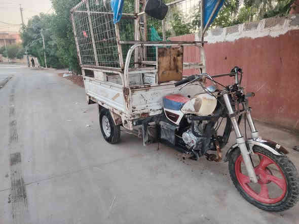 سلام عليكم ستوته رقم وسنويه موديل 2015محركهه 2017نضيف نكره سلف كهربائيات كلهه شغاله مابيهه عيب رزنه السبير موجود تايرات جدد نضيفه سعرهه 850وبيهه مجال مكاني ديالئ خانقين /***********
