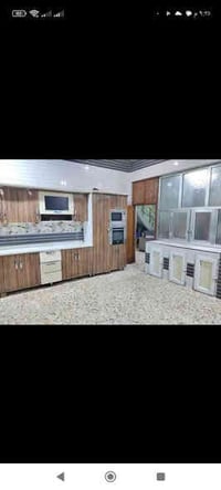 بيت للبيع • ٣٠٠م • شارع ستين