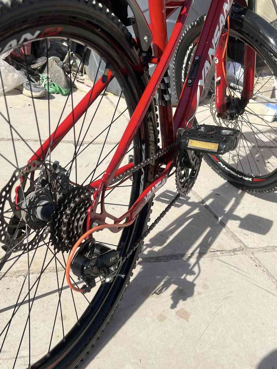 السلام عليكم خوان باسكل للبيع جديد يخبل ب مشي سلسل كل نمر شغاله بي عطل بسيط بس بريك امامي تبديل بانرات يشتغل باسكل خير من الله سعره 80 وبي مجال لي يريده يراسلني خاص و يدلل


**إذا كنت صاحب هذا الإعلان وتريد حذفه لأي سبب، رجاءا أرسل رسالة إلى الدعم الفني**