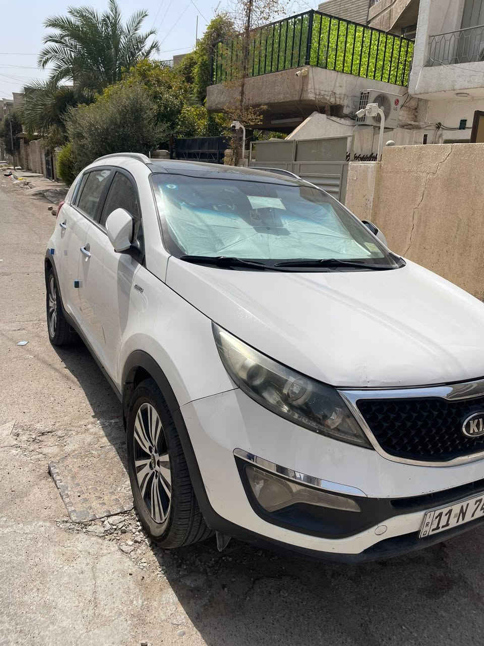 سلام عليكم سبورتج ١٥خليجي فول موصفات عده البصمه محرك ٢٤٠٠ فور ويل حساسة امامي خلفي تبريد ثلج سياره خير من الله رقم بغداد باسمي رقم نكليزي 
سعر ١٤٠بيها مجال قليل رقم هاتف ***********وتساب
مكان سياره بغداد مدينه الصدر
