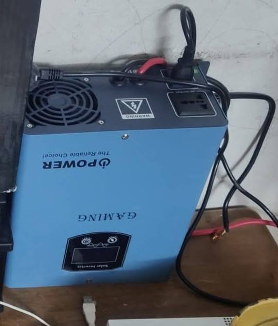 السلام عليكم غراض استغدام قليل جدا
ميز 
طول 140
العرض 60 
سعر 75
سماعات 
سعر 65
كرسي 
سعر 70
عاكسه 
سعر 150 استغدام يوم واحد فقط 

للتواصل ***********
