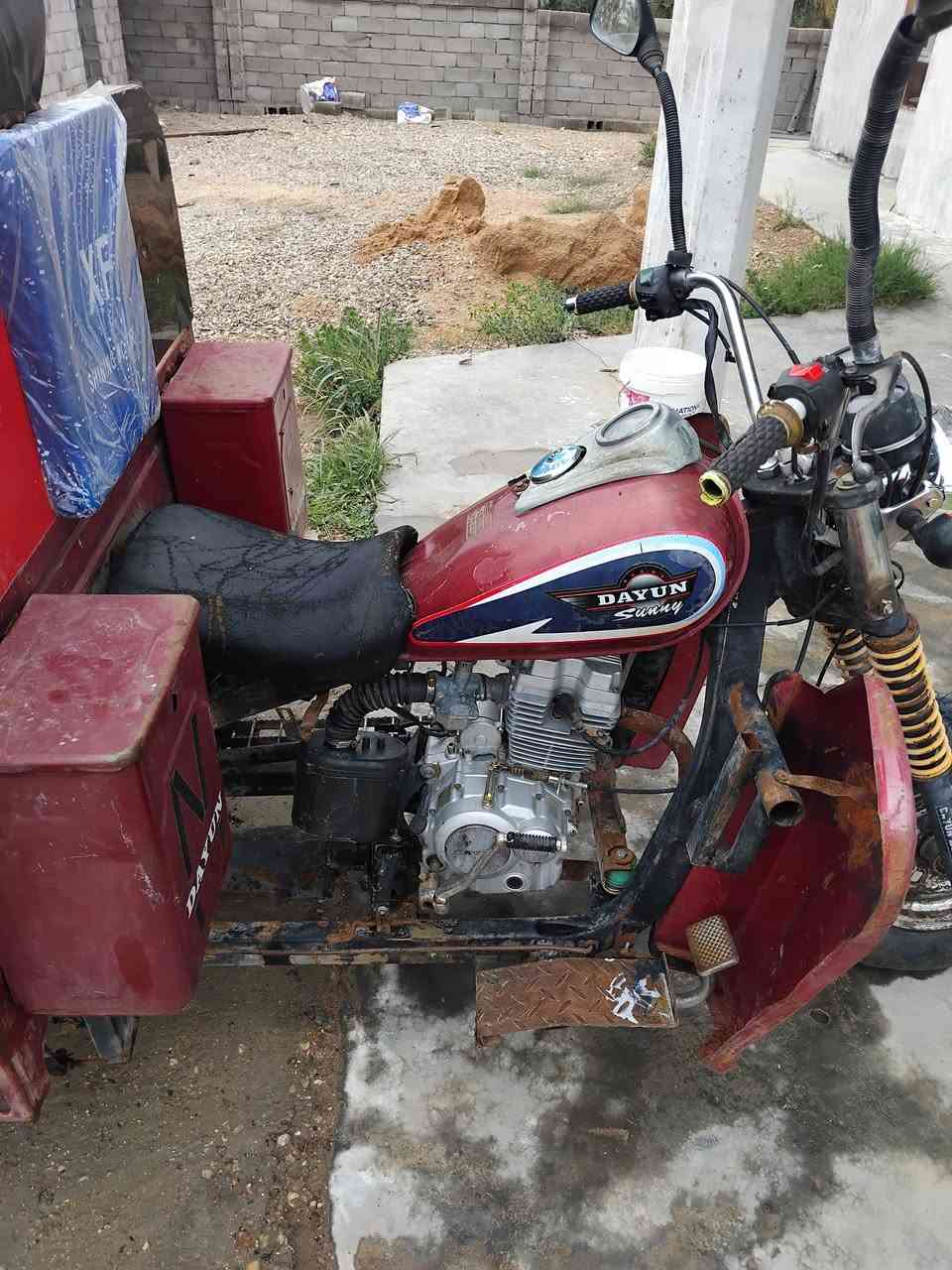 #السلام عليكم 
طرطوره للبيع موديل 2016 محركه بعده على وضع شركه شغاله صلف كهربائياته كله شغاله اي نقص مابيه فقط چاملغات شاصيه بعده بلاد مابيه لافطر ولا خياس السعر 750 وبيه مجال حك جيه اي استفسار تواصل خاص او الاتصال على رقم ***********
