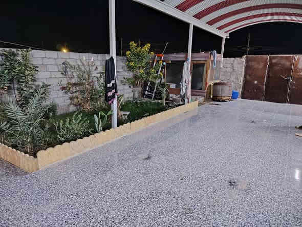 السلام عليكم بيت للبيع في شارع سيد أحمد في منطقت ال محينه  المساحه 300 متر  السعر ٥٥ وبي مجال للشراي  الاستفسار علاهذا الرقم ***********.
