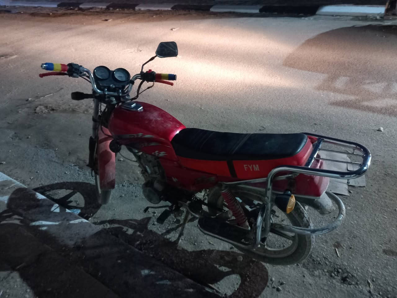 دراجه لبيع 400
قفل ***********
اوراق
