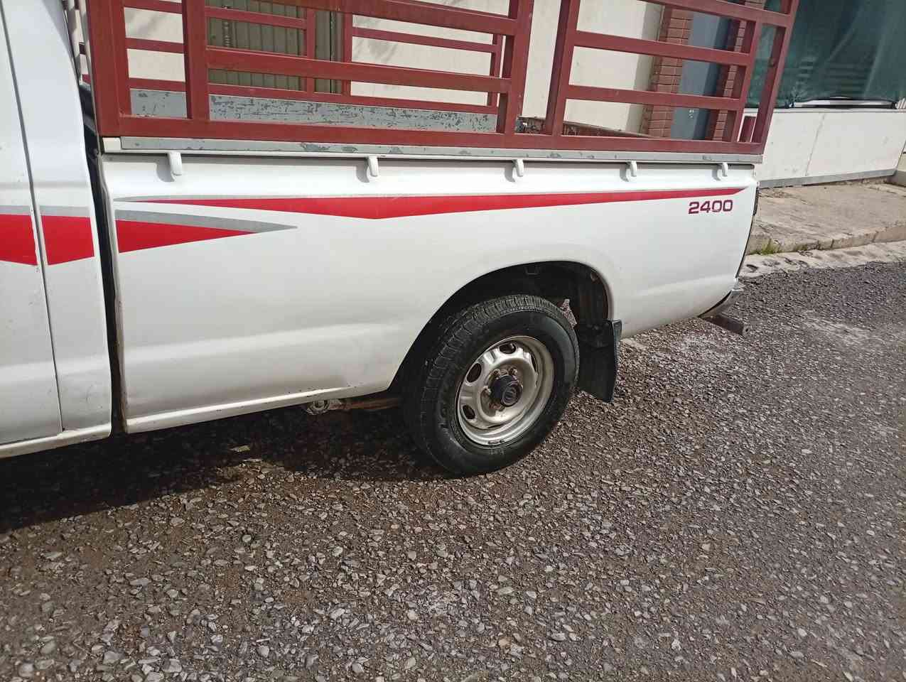 نیسان 2002ئارمی پلاستیکی سلێمانی دوپارجەی ڕەشە بونید وچەمەلەخ بێ ناووگرتن بەشەرتی گێڕو مەکینەو اکسل 77  معامە لەسەیارەیەکی جوان و بێمەسرووفە ڕاستەو خۆ بۆناووئیش ***********
*********** سەیارەکە هیمن نیە ئەمە ژمارەی خاوەنیەتی
