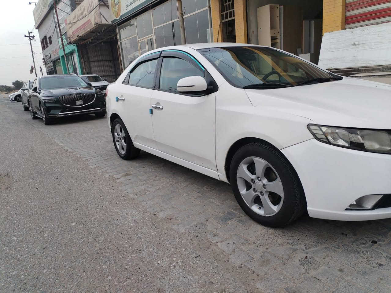 للبيع سيراتو 2011 نص فول شاشه مري شفط كامره حساسات وارد خليجي جاهزة على اخر حبايه حداديه تخم تاير ويل كير محرك دعاميه جديده ما ناقصه اي شي وكاله ثاني او مداور يوم بيهة اربع قطع صبغ  العنوان نجف الكوفه سعر 79 وبيهة مجال لطيبين  ***********
