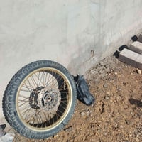 اخوي  غراض قفاز لبيع  ويل امامي جديد مابي اي خلل وشوته مال قفاز اصليه ...