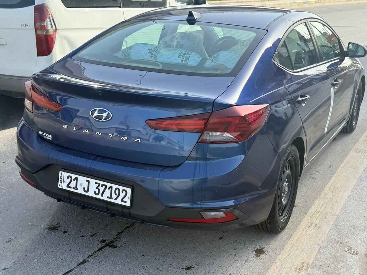 السلام عليكم النترا موديل20 وارد امريكي رقم السليمانية الانكليزي السيارة بأسمي حادثهه جاملغ والداعمية الامامية فقط مواصفات فول واحد على واحد كير محرك مكفولات حدادية صدر نضيفة
ماشية 60حقيقي 
السعر 129
العنوان بغداد 
الاستفسار*********** 
ملاحضة صورالحادث مرفقة بالمنشور
