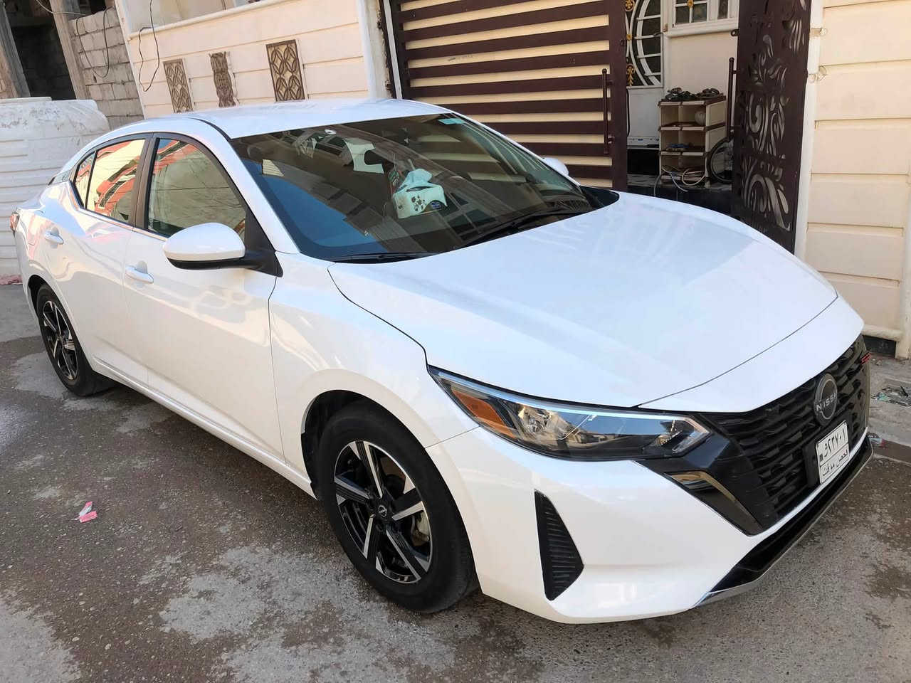 السلام عليكم للبيع سنترا موديل ٢٥ ماشية ١٧ الف مواصفات sv دخول جديد بأسمي ضرر بنيد فقط بدون شواصي ولالغد وجتي من امريكا صبغ باب الصدر بدون حادث يعني قطعتين للبيع سعر 130$ للتواصل ***********
